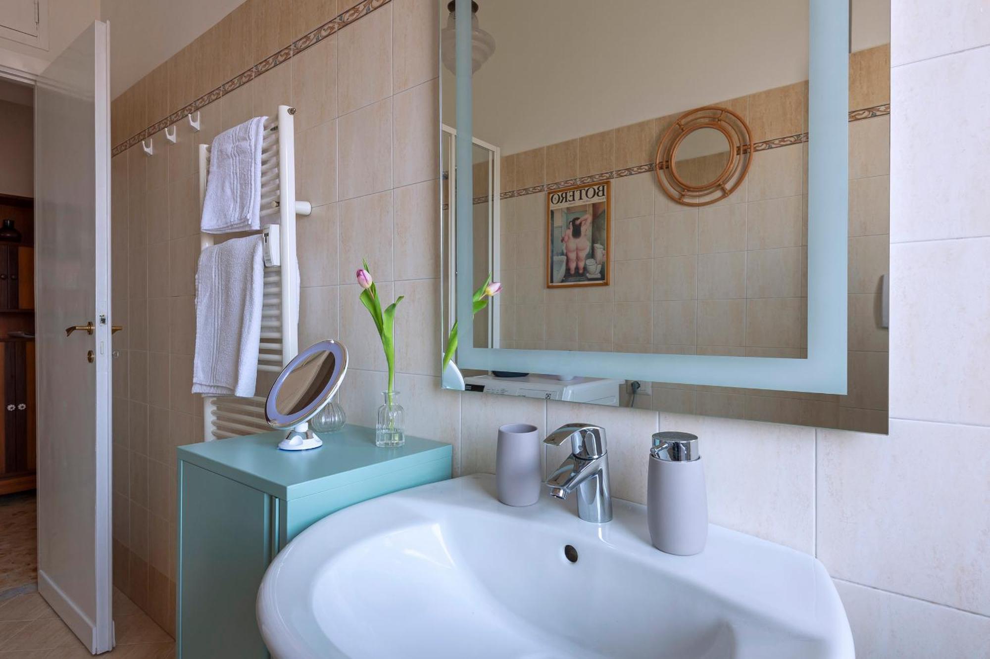 Casa Adele Lovely Mid-century Apartment, Rome