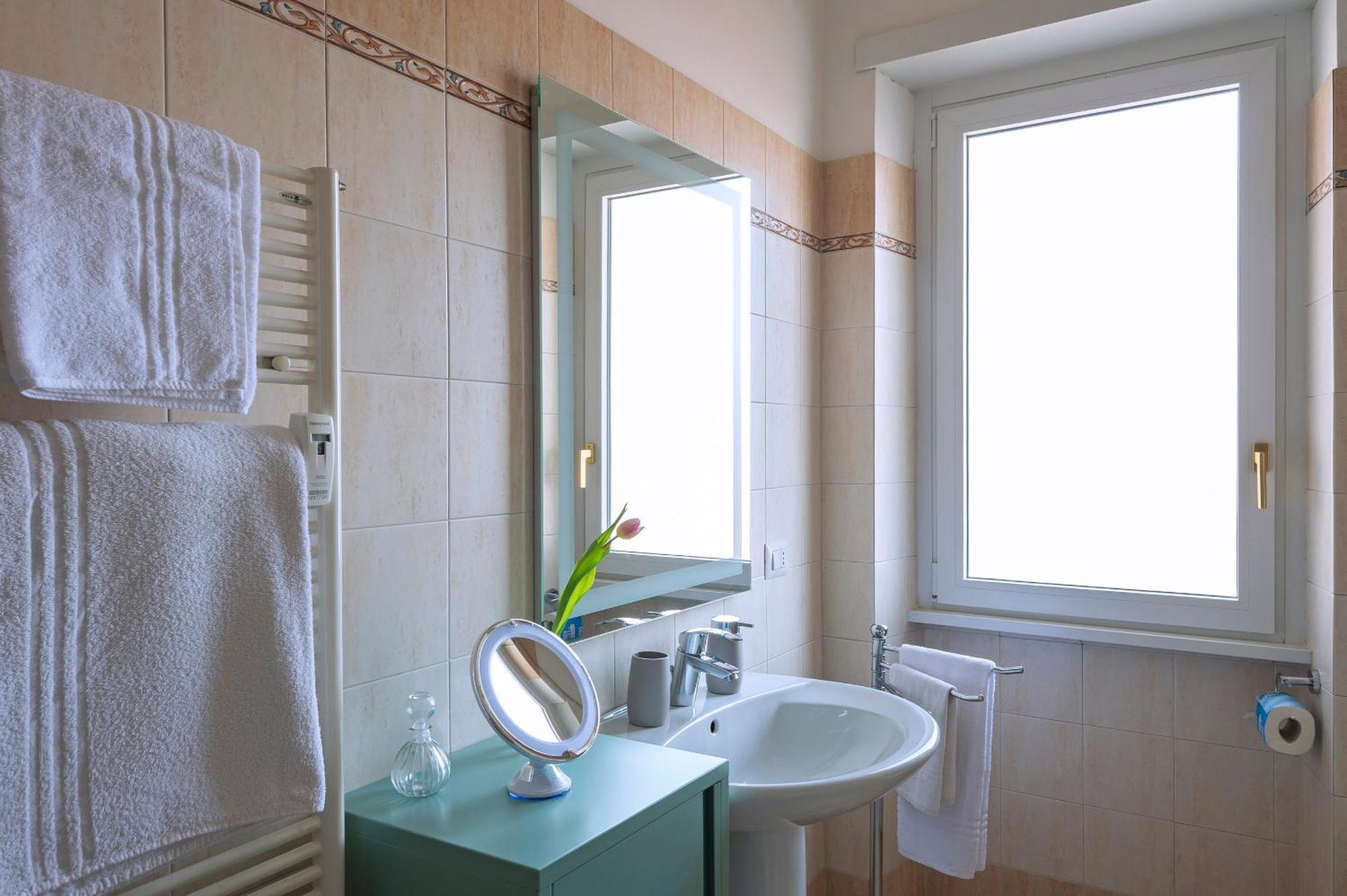 Apartment Casa Adele Lovely Mid-century Apartment, Rome